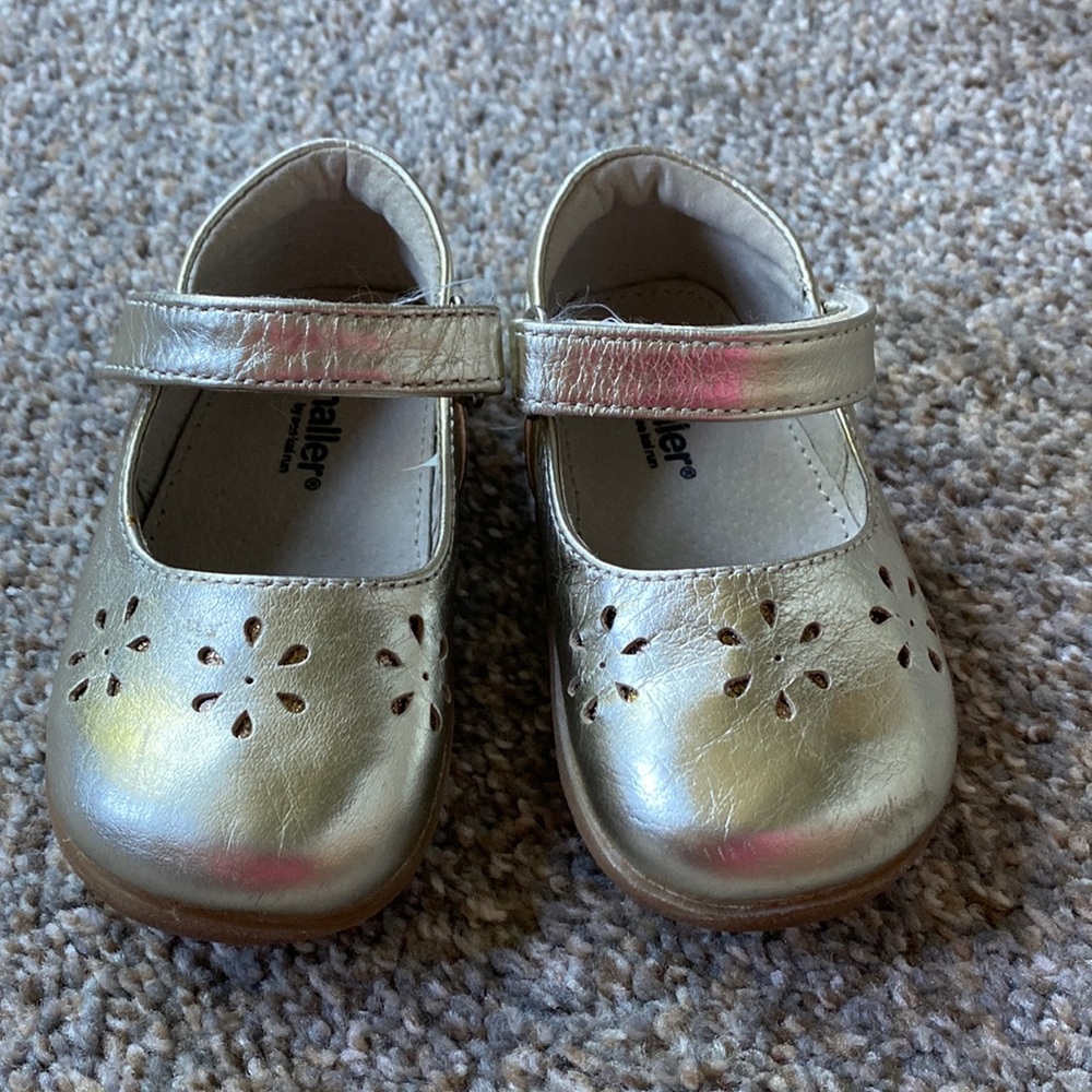 Gold toddler shoe